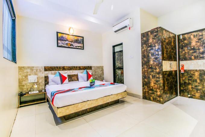 Hotel Embassy Grand Near Us Embassy Bkc Mumbai  Buitenkant foto
